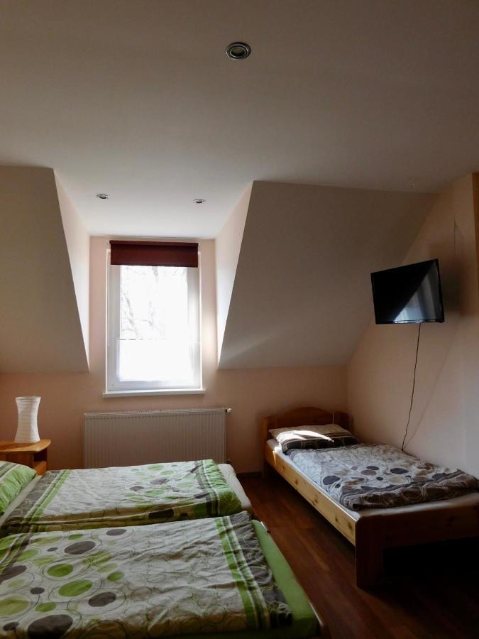 Csetaj Vendeghaz Hotell Hajos Exteriör bild